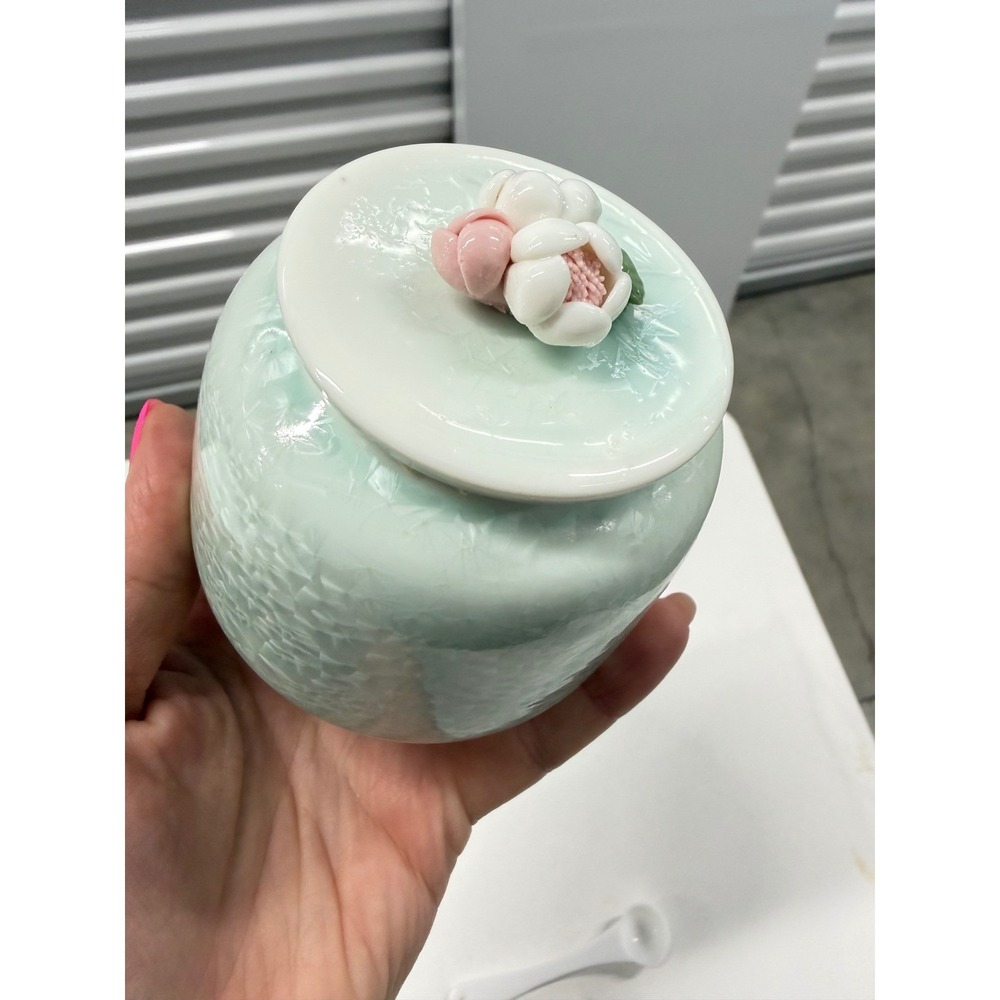 Vintage Crystalline Glaze Ceramic Tea Caddy Mint Green Floral Finial Small Jar - Picture 9 of 9